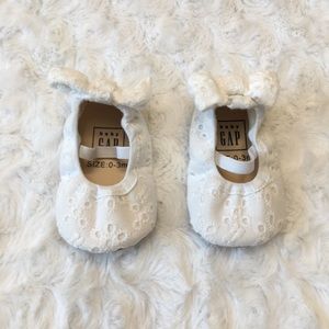Baby Gap Eyelet White Shoes
